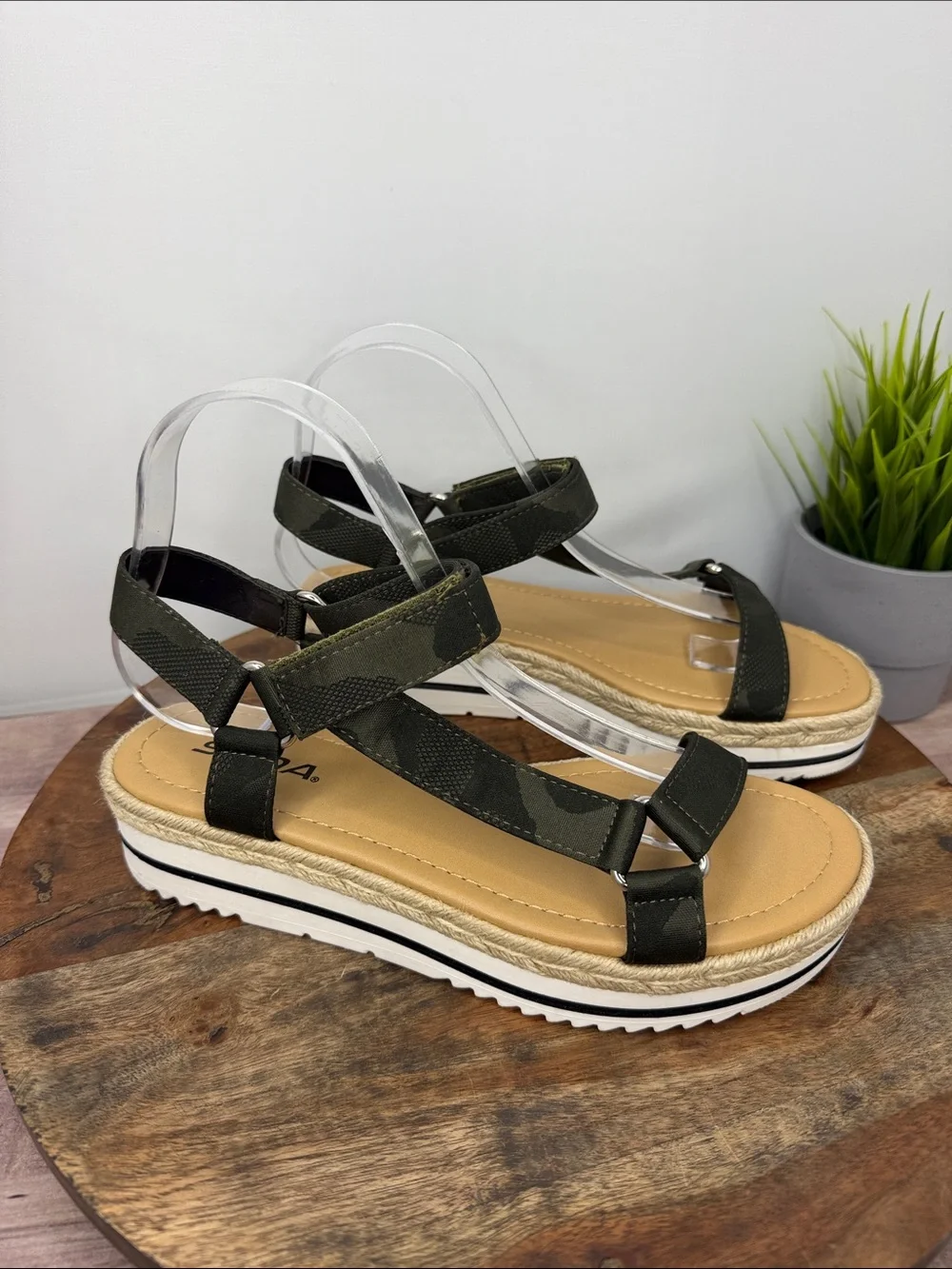 Soda - Camouflage Platform Sandals with Ankle Strap - Olive Green - Size 8 1/2